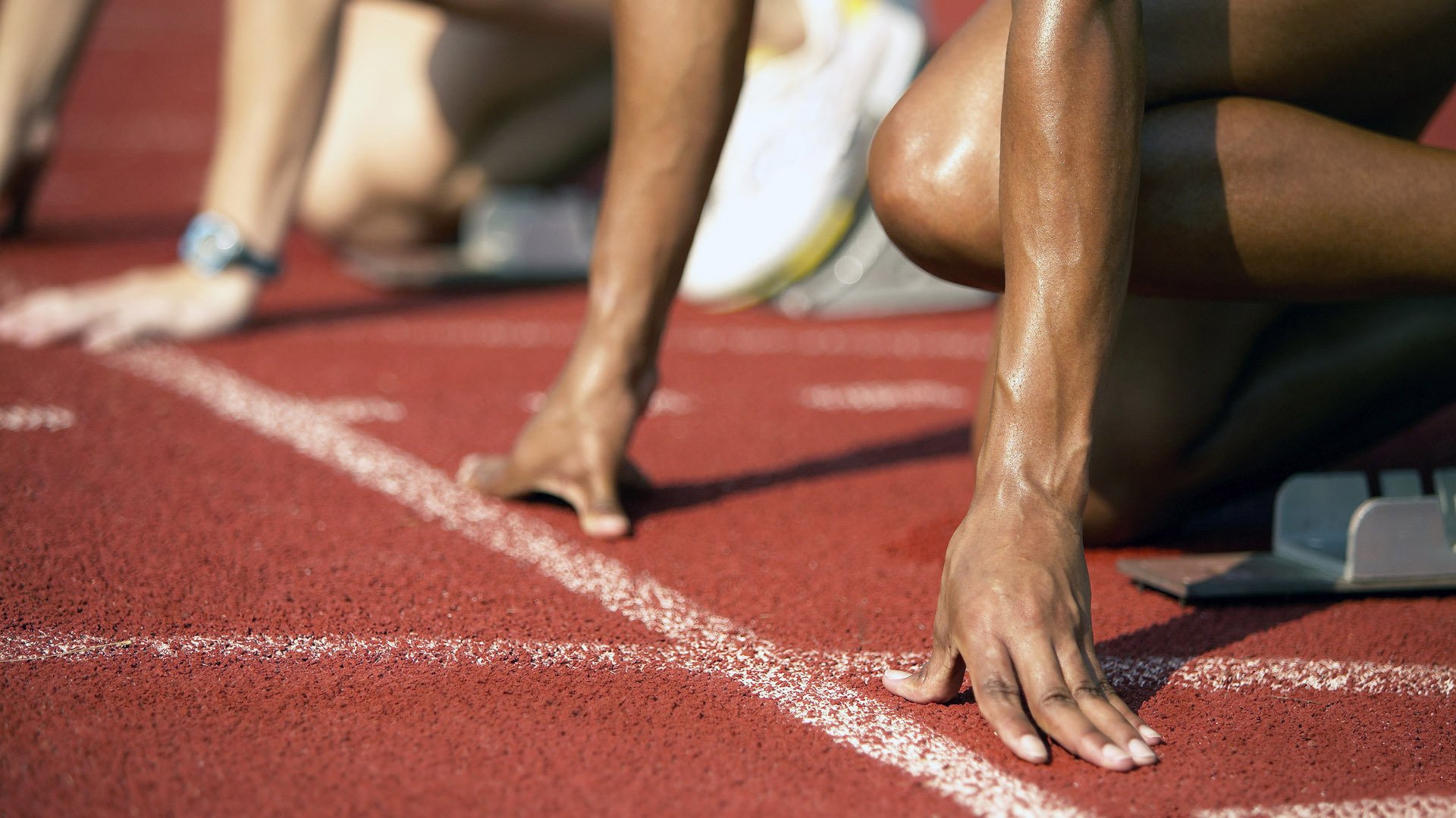 ayx体育app官网入口-“逆境迎战：极端环境的速度英雄”，逆境伐上